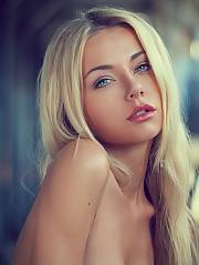 Amazingly Glamorous Blue Eyed Blondie